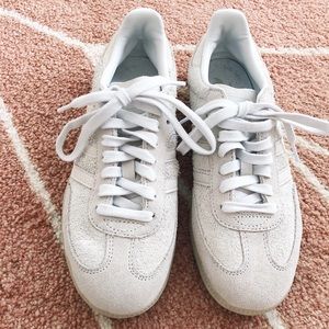 Adidas SAMBA Suede Sneakers in “Chalk”